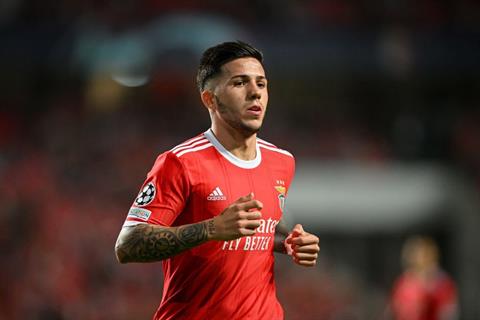 Enzo Fernandez có câu trả lời cuối cùng cho Chelsea